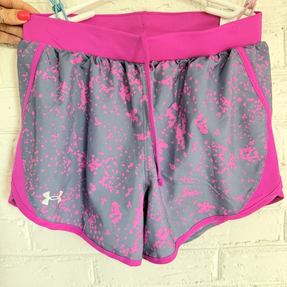 Under Armour Women's XSmall Petite Shorts Fly By 2.0 Loose Heat gear Grey Pink